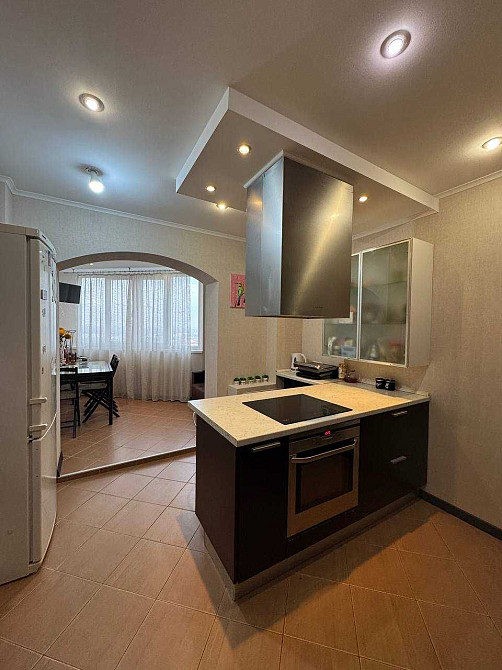 Продаж Квартира 3-кімнатна, 15/22 поверх на Милославська вул., д. 32/51 Київ - фото 1