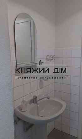 Оренда офісне приміщення на Ломоносова ул./Юлії Здановської поверх - 1/3 Київ