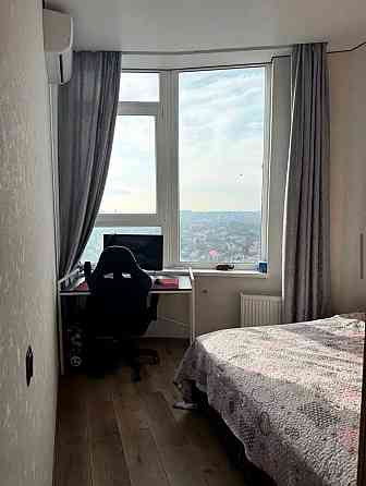 Продаж Квартира 1-кімнатна на ул. Макаренко, 2а Одеса