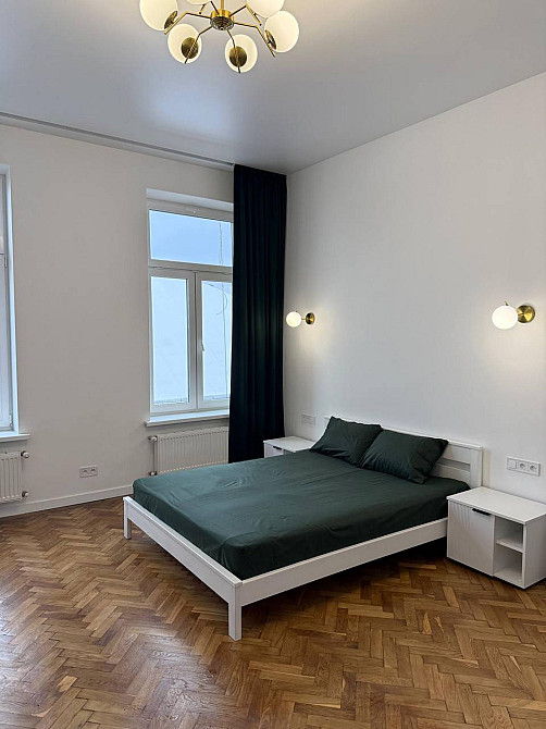 Продаж Квартира 1-кімнатна, 4/4 поверх на вул. Площа Святого Теодора Львов - изображение 1