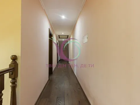 Продаж 3-поверховий   468.1 кв.м 7+ кімн. на Братів Дужих (Комарова) вулиця 35А Львів - фото 3