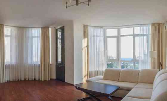 Оренда Квартира 3-кімнатна, 11/22 поверх на Французский б-р, 22/1 Одеса