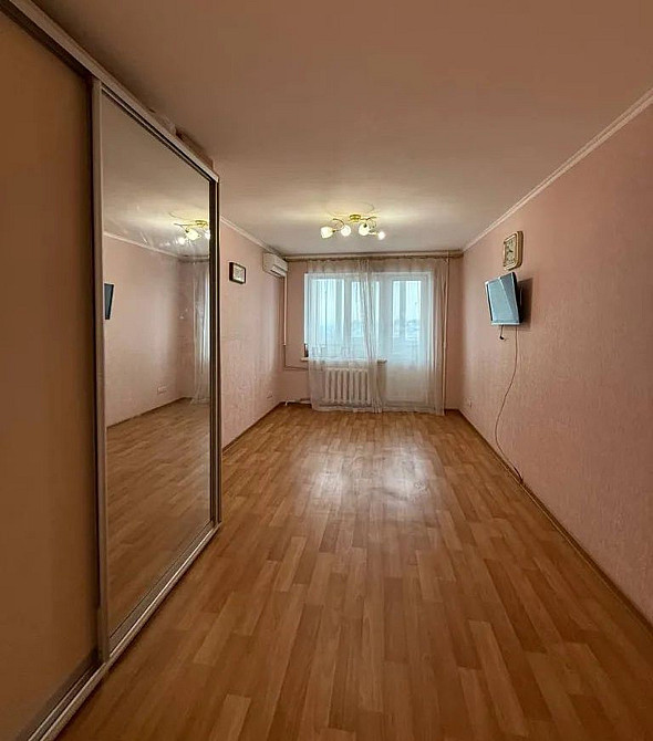 Продаж Квартира 3-кімнатна, 8/9 поверх на Березинская ул., 18 Дніпро - фото 2
