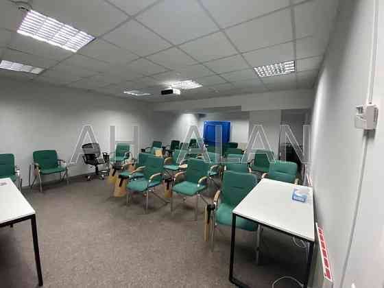 Оренда Будинок 5-кімнатний на Жилянська вул., 59 Киев