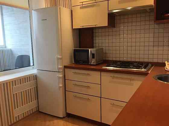 Оренда Квартира 1-кімнатна, 4/16 поверх на вул. Князя Романа Мстиславича, 16 Kiev