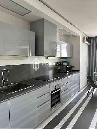 Продаж Квартира 3-кімнатна, 27/36 поверх на вул. Княжий Затон Київ