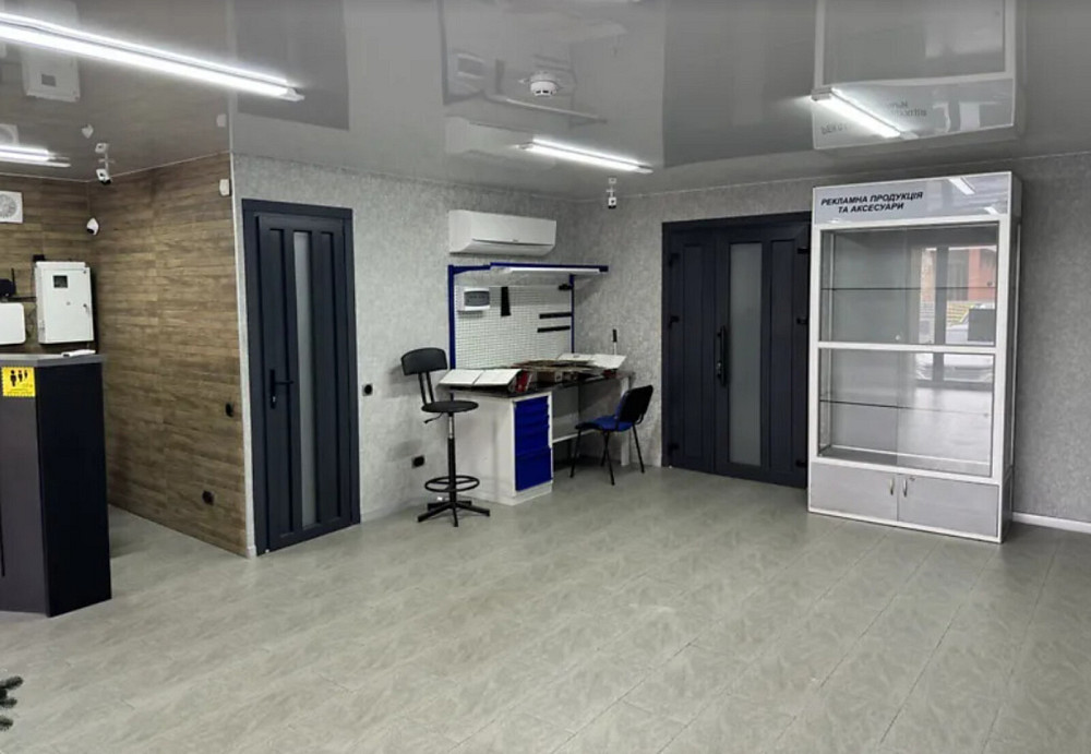Оренда приміщення вільного призначення поверх - 1/9 Тернополь - изображение 1