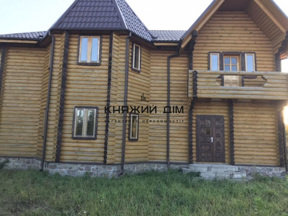 Продам дом сруб 250 м2 без ремонта 10 соток с. Старые Безрадычи Обуховский р-н  - фото 1