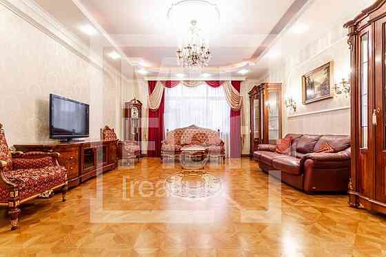 Оренда Квартира 3-кімнатна, 12/25 поверх на вул. Лесі Українки Kiev