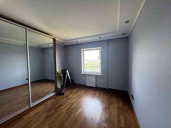 Продаж Квартира 3-кімнатна, 10/16 поверх на Йорданська вул., д. 1-А Київ