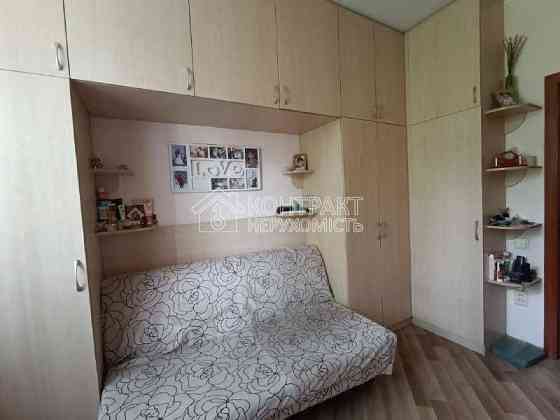 Продаж Квартира 3-кімнатна, 3/5 поверх на вул. Чичібабіна Харків