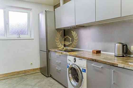 Квартира в цоколі з ремонтом та меблями, поруч інфраструктура і ліс 