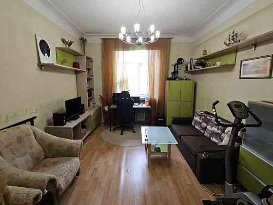 Оренда Квартира 2-кімнатна, 3/4 поверх на Титова ул., 27 Днепр