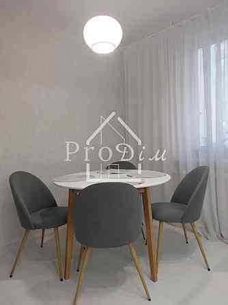 Продаж Квартира 1-кімнатна, 3/22 поверх на Феодосійський пров., 14А Kiev