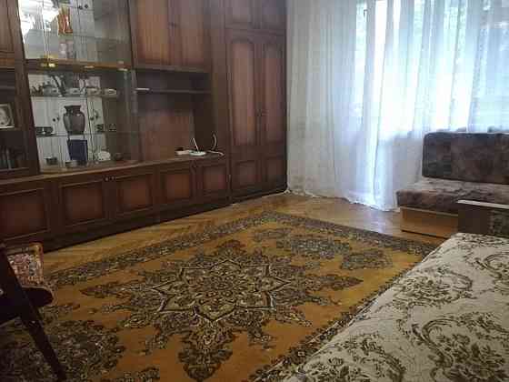 Оренда Квартира 3-кімнатна, 2/9 поверх на вул.Сергія Берегового, 4 Киев