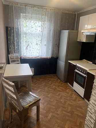 Оренда Квартира 1-кімнатна, 5/10 поверх на вул. Братиславська, 15 Київ