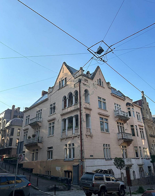 Продаж Квартира 3-кімнатна, 3/3 поверх на вул. Героїв Майдану Львів - фото 1