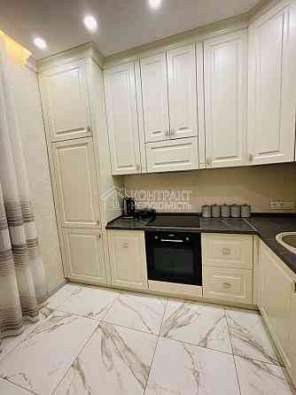 Продаж Квартира 3-кімнатна, 4/6 поверх на вул. Конституции Kharkiv