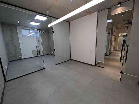 Оренда офісне приміщення на вул. Володимира Великого приміщень - 9, поверх - 1/10 Львов