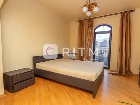 Продаж 2-поверховий   301.7 кв.м  на Тиха вулиця 18 Чернівці - фото 9