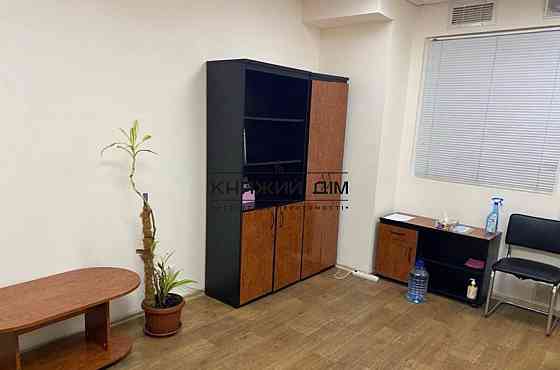 Оренда офісне приміщення на Руденко Ларисы ул. поверх - 5/8 Київ