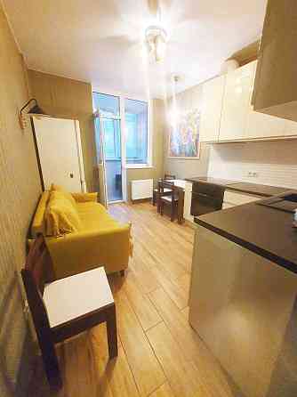 Продаж Квартира 2-кімнатна, 13/16 поверх на Магістральна вул., д. 33 Kiev