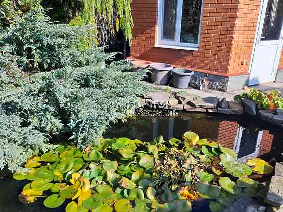 Продаж Будинок 6-кімнатний на вул. Набережна 