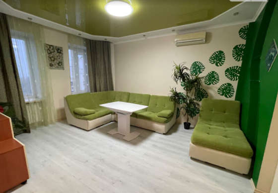 Большая квартира на Вузовском. Одесса