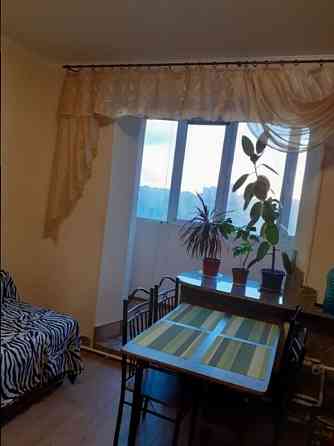 Оренда Квартира 1-кімнатна, 17/19 поверх на улица Ревуцкого, д.42 Kiev