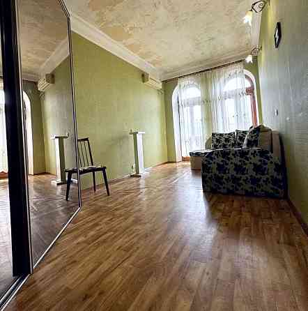 Продаж Квартира 2-кімнатна, 5/5 поверх на пр. Яворницкого, 26 Dnipro