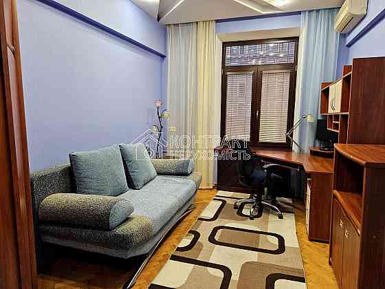 Оренда Квартира 3-кімнатна, 3/8 поверх на вул. Конституции Харків