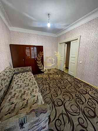 Простора трикімнатна цегляна квартира зі зручним плануванням Киев