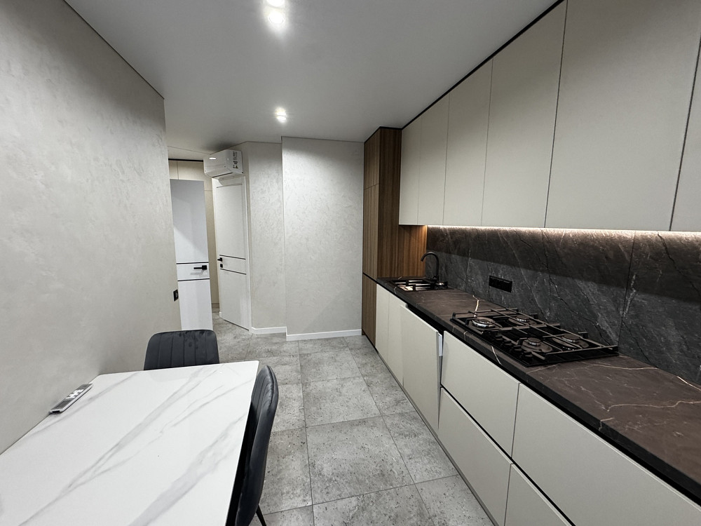 Продаж Квартира 2-кімнатна, 9/11 поверх Ивано-Франковск - изображение 2