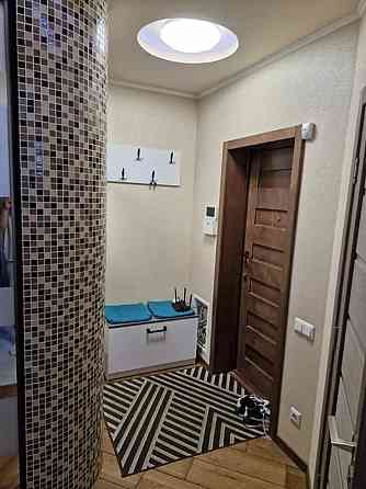 Оренда Квартира 2-кімнатна, 7/14 поверх на Юлії Здановської, 46/1 Киев