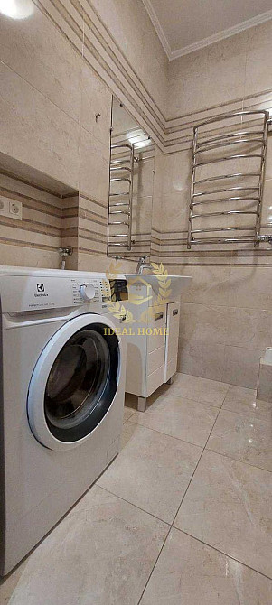 Продаж Квартира 3-кімнатна, 10/12 поверх на Дмитриевская ул., 75 Киев - изображение 4