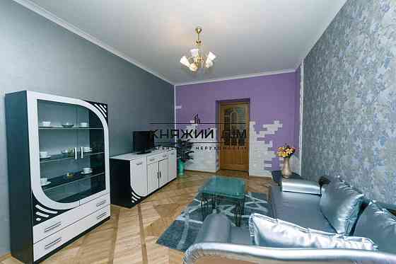 Оренда Квартира 3-кімнатна, 5/7 поверх на Крещатик ул. Киев