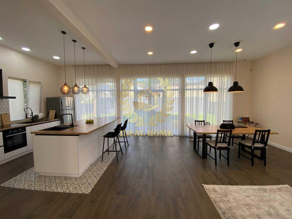 Продаж Будинок 4-кімнатний на Блока Александра ул. Kiev - photo 1