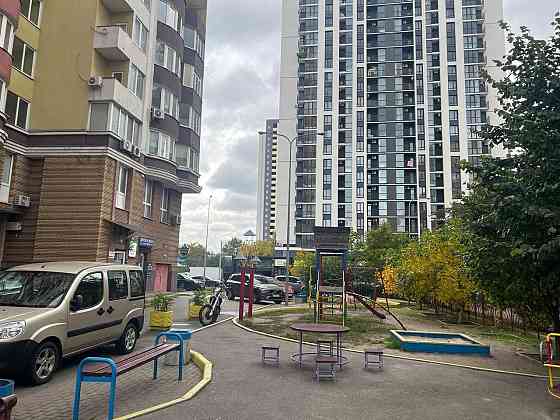 Продаж Квартира 2-кімнатна, 25/25 поверх на Харківське шосе вул., д. 182 Kiev