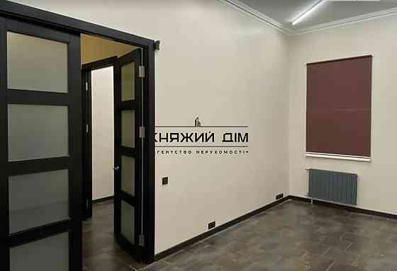 Продаж роздільної 2-х к. квартири на Подолі м. Контракова Площа. №21146493 Kiev