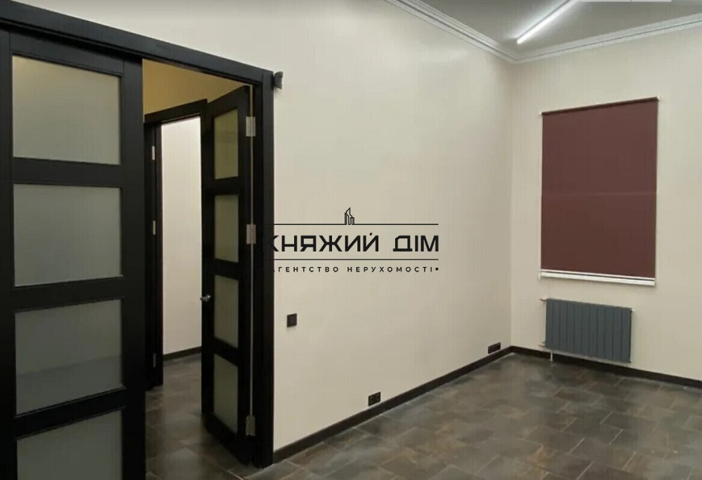 Продаж роздільної 2-х к. квартири на Подолі м. Контракова Площа. №21146493 Київ - фото 3