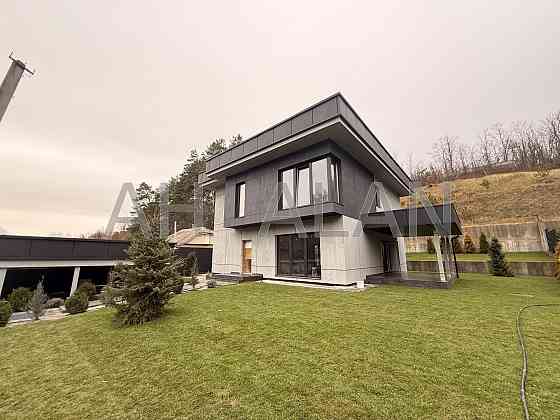 Продаж Будинок 5-кімнатний на Гайова вул., 1 Лісники