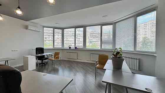 Оренда офісне приміщення на проспект Тычины Павла, д.18 приміщень - 4, поверх - 3/24 Киев