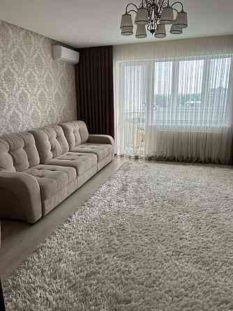 Продаж Квартира 3-кімнатна, 11/17 поверх на Дарницкая ул., 19 Дніпро