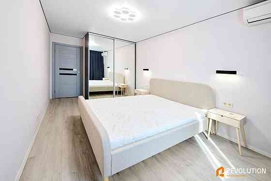 Оренда Квартира 2-кімнатна, 7/9 поверх на вул. Глібова, 2 Киев