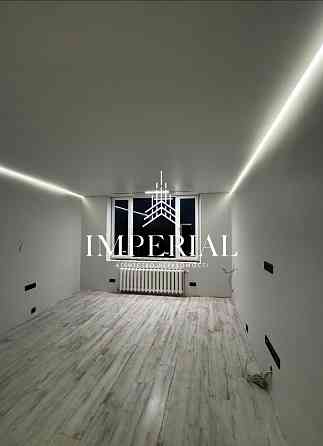 Продаж Квартира 1-кімнатна, 20/20 поверх на вул. Пчілки Київ