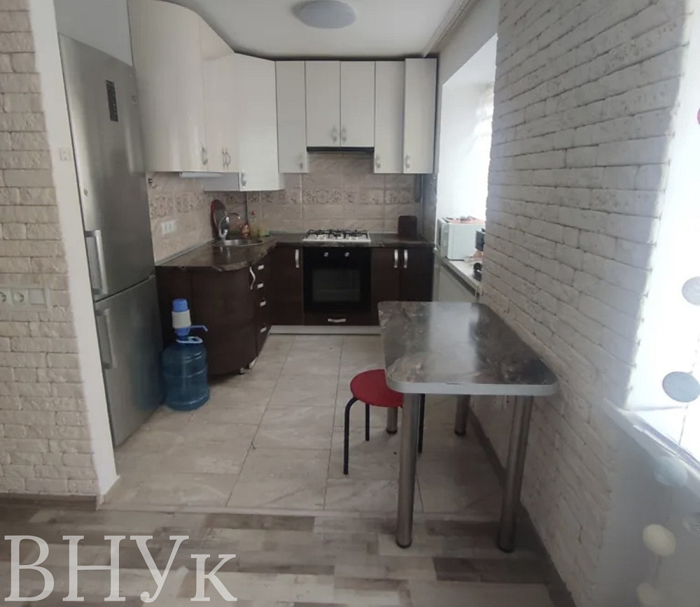 Продаж Квартира 2-кімнатна, 1/5 поверх на Проспект свободи Ужгород - фото 1