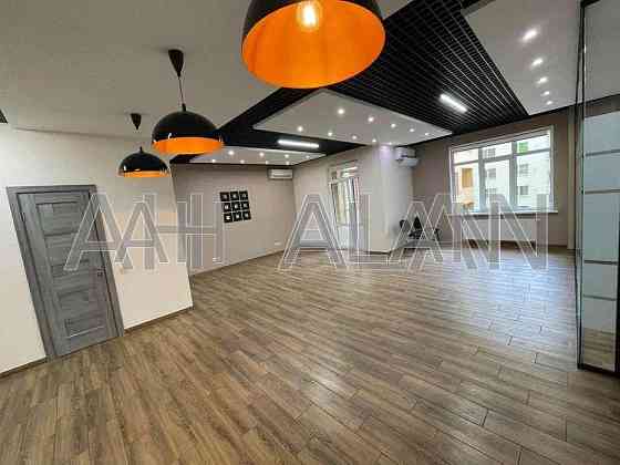 Оренда Будинок 3-кімнатний на Євгена Коновальця вул., 36Е Kiev