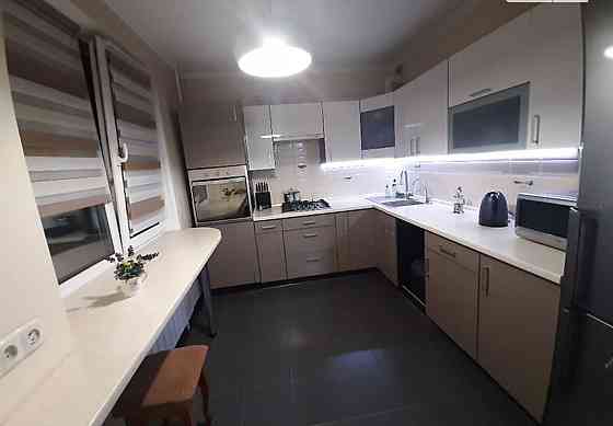 Оренда Квартира 3-кімнатна на Симиренко, 22г Київ