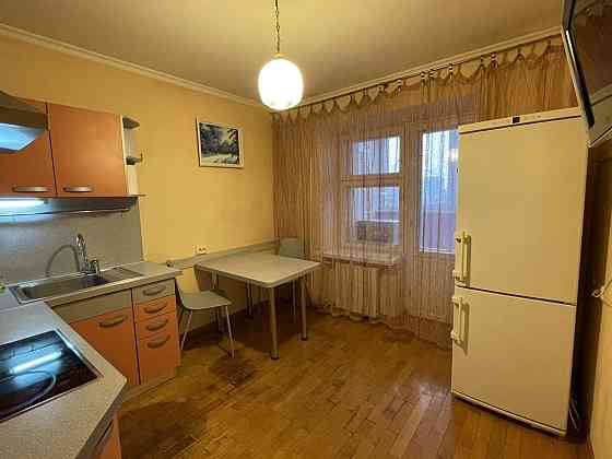 Оренда Квартира 2-кімнатна, 8/13 поверх на вул. Княжий Затон, 14Б Kiev