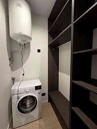 Продаж Квартира 1-кімнатна, 8/10 поверх на Метрологічна вул., д. 107В Київ